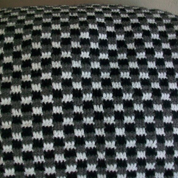 Hand Crochet Black White Metallic Silver Gray Check Lap Afghan Throw 38" x 45" - Picture 2 of 6